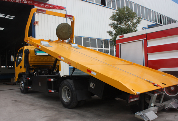 ���彭��һ�϶�����܇