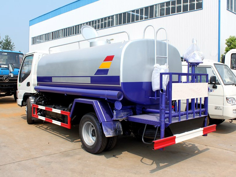 ����5����ˮ܇